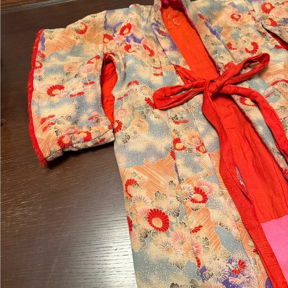 Rare Vintage 1920’s Child’s Kimono and Wooden Sandals - Picture 3 of 14